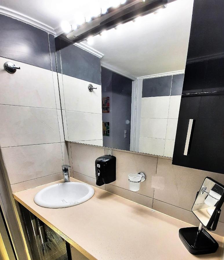 Athens City Center Apartment Next To Metro & Close To Acropolis Экстерьер фото